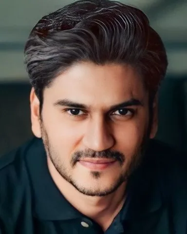 Portrait of Asim Rais Siddiqui, founder of Reverto.